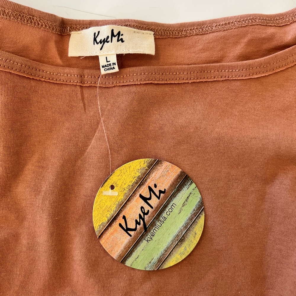 Women's Rust Top - Picture 3 of 6